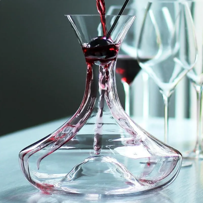 Elegant crystal wine decanter in lead-free glass with 1.5L U-shaped design for enhanced wine aeration