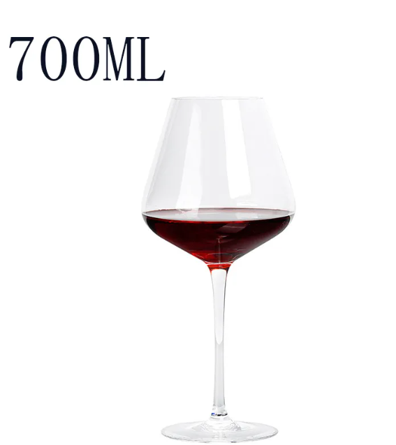 Elegant lead-free crystal wine decanter with 1.5L U-shaped design for enhanced aeration and flavor